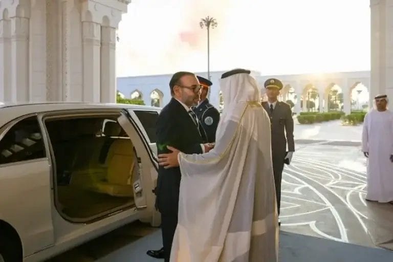 Le roi Mohammed VI arrive à Abou Dhabi pour une visite privée.